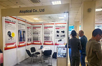 ATOPTIK brilha em 2025 Moscow Photonics. Exposição World of Lasers and Optics, apresentando tecnologias ópticas inovadoras